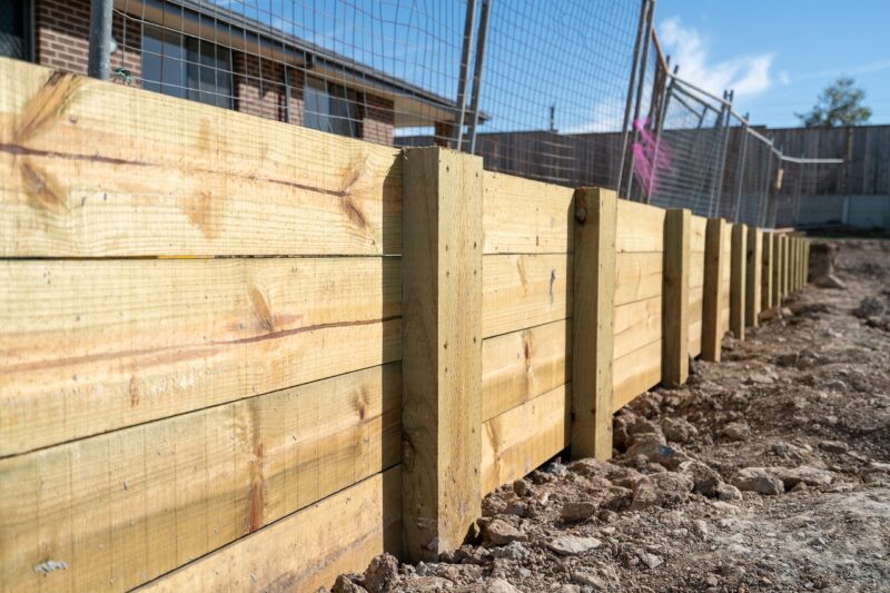 Timber retaining wall